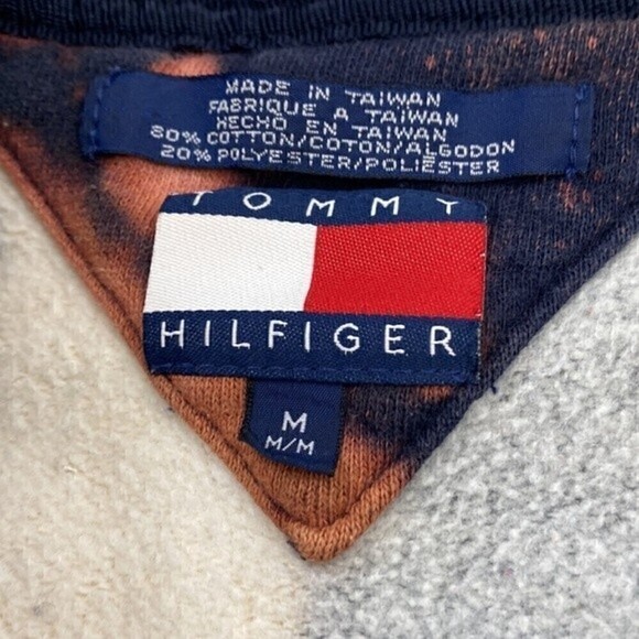 TOMMY HILFIGER Unisex Bleach Washed Crewneck Sweatshirt Size Medium Casual - Picture 7 of 7